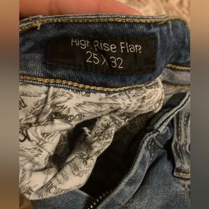 I love these they sadly do not fit anymore☹️